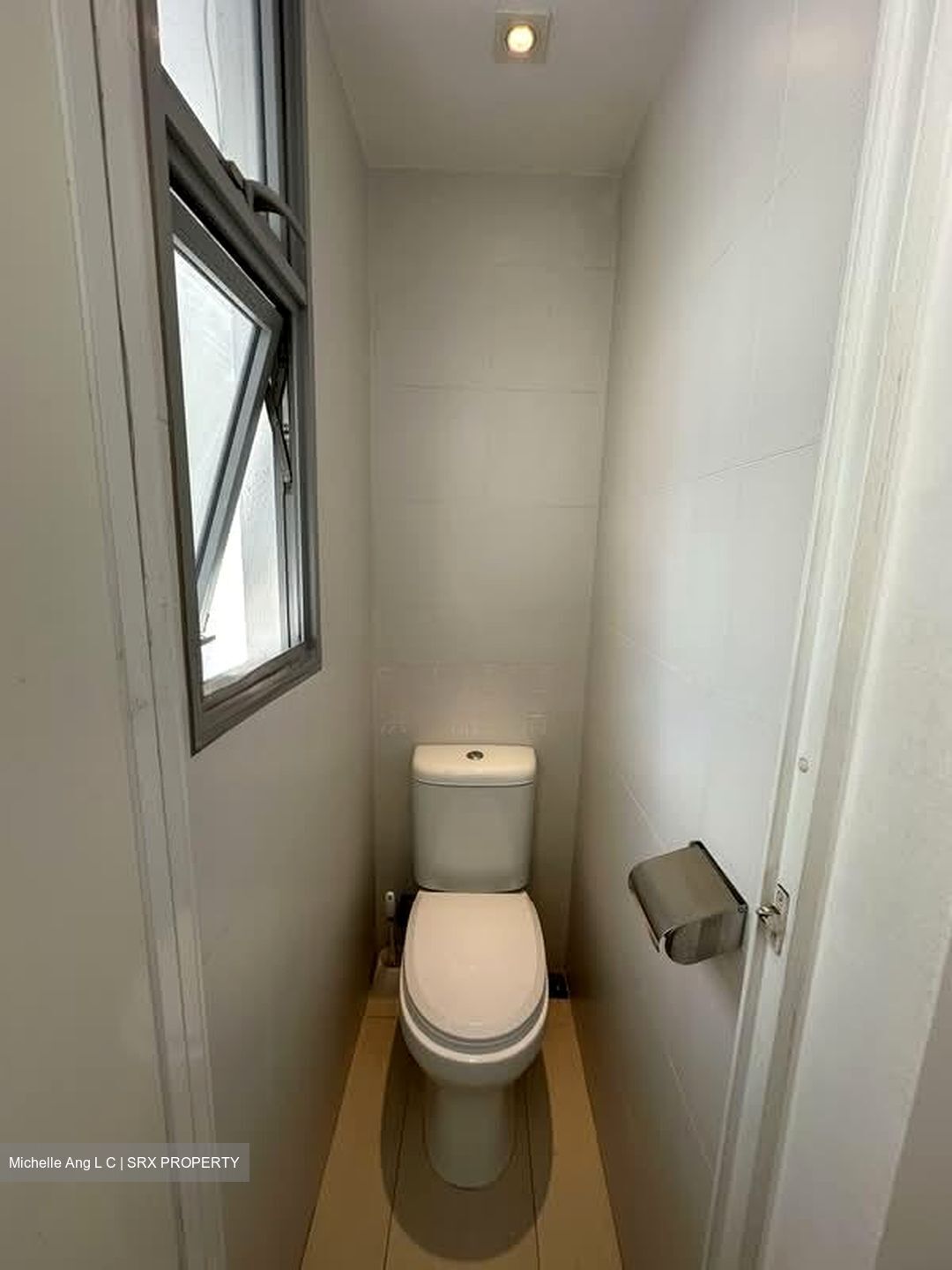Prive (D19), Condominium #588218681